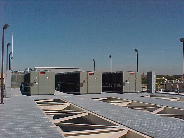 https://www.ebapc.com/wp-content/uploads/2016/06/Rooftop-Chillers.jpg